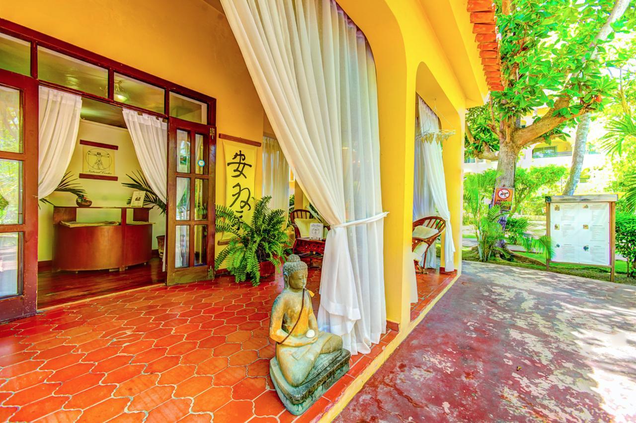 Hotel Fiesta Deluxe Punta Cana Exterior foto