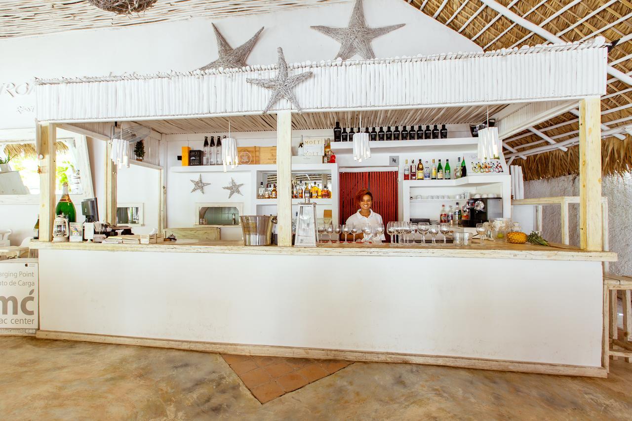 Hotel Fiesta Deluxe Punta Cana Exterior foto