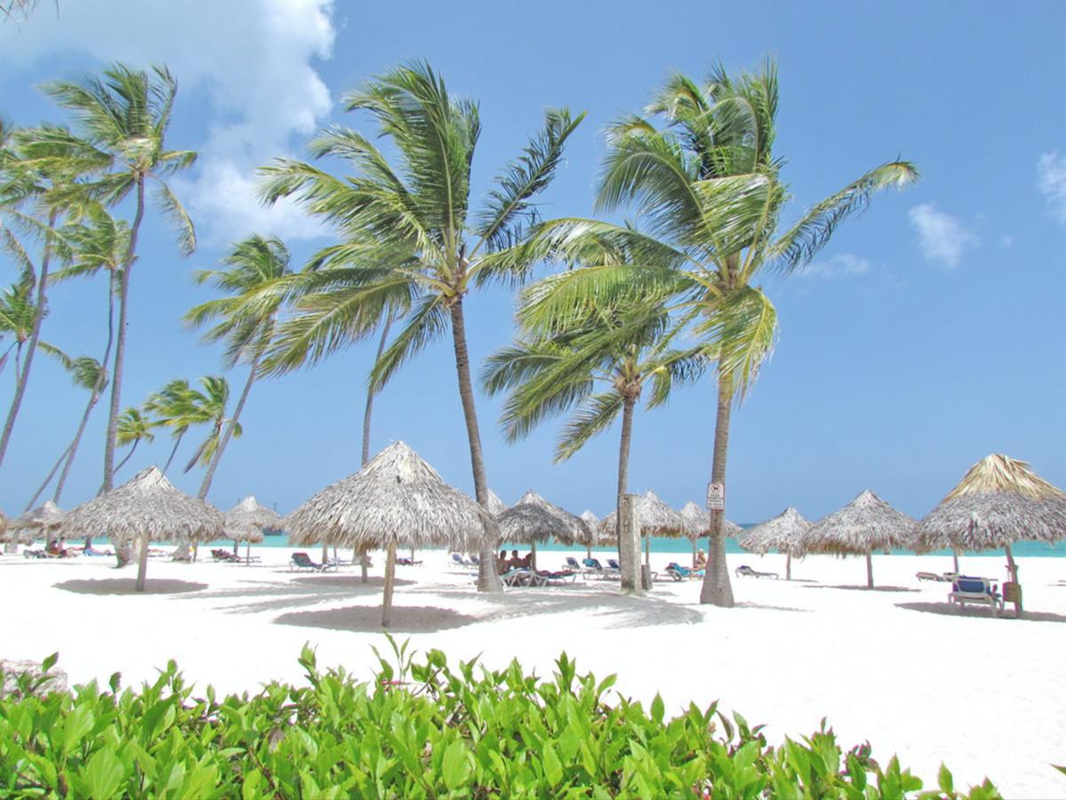 Hotel Fiesta Deluxe Punta Cana Exterior foto