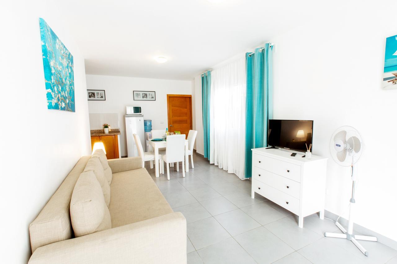 Hotel Fiesta Deluxe Punta Cana Quarto foto