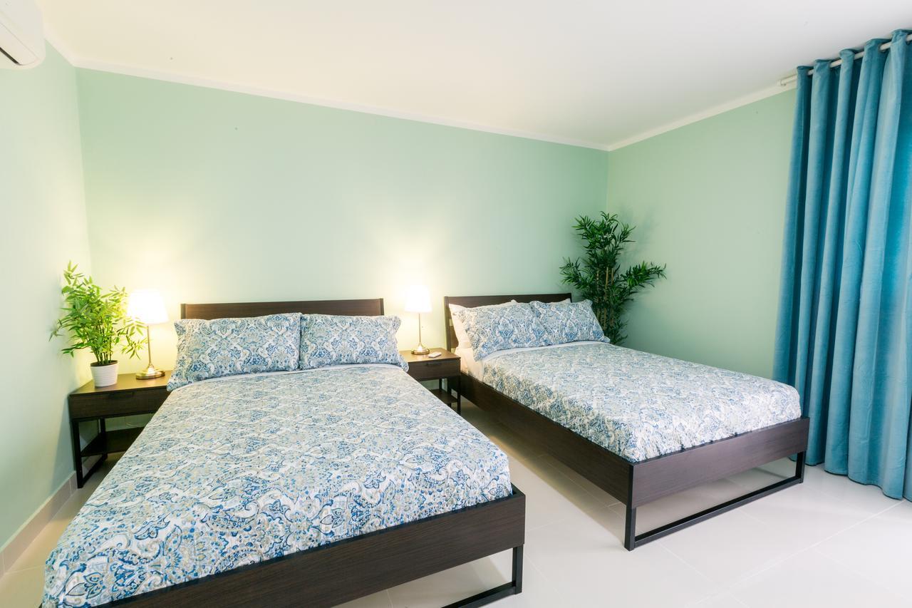 Hotel Fiesta Deluxe Punta Cana Quarto foto